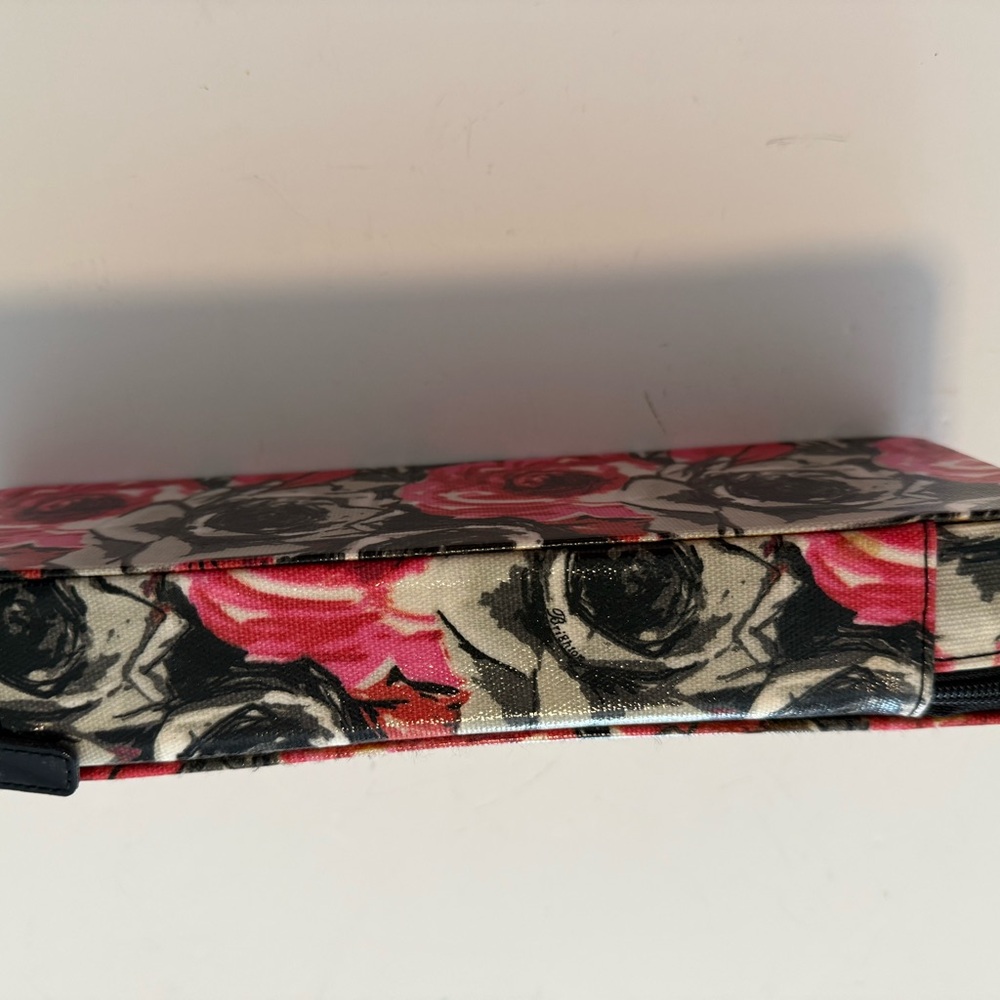 Brighton Floral Heart jewelry travel case in Black, Cream & Pink - Picture 3 of 9